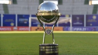 Deportivo Cuenca, Macará, Orense y Libertad jugarán la Copa Sudamericana 2026 como representantes de Ecuador. (Redes sociales)
