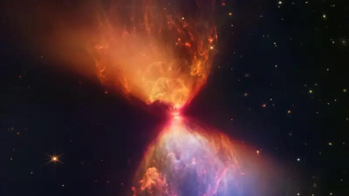 Las protoestrellas están rodeadas de nubes de material que alimentan su crecimiento. (NASA)