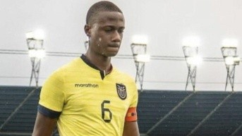 Fricio Caicedo, defensor ecuatoriano. (ARCHIVO)