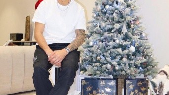 Piero Hincapié celebró su primera Navidad en Inglaterra. (Redes sociales)