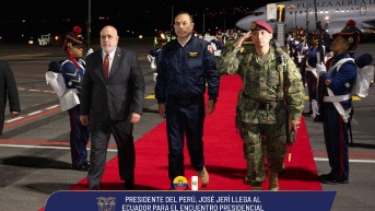 El presidente José Jerí en su arribo a la capital del Ecuador. (Cortesía de Quito Informa)