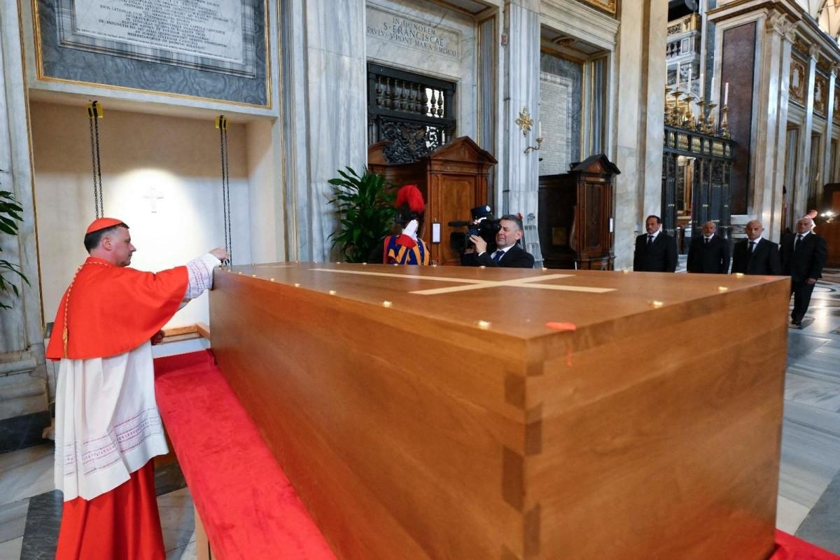 Entierro del papa Francisco en la basílica de Santa María la Mayor, en el Vaticano. (Foto: Vatican News)
