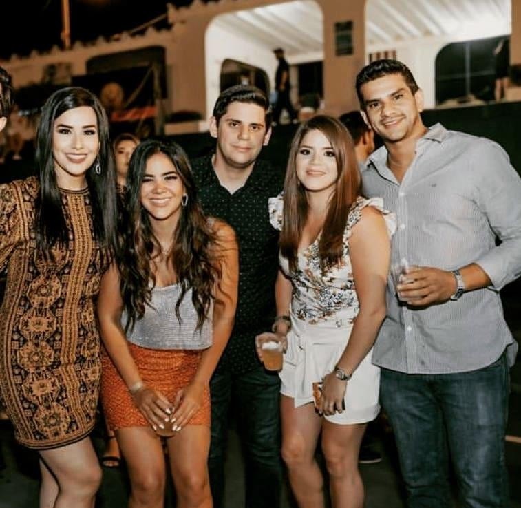 Farid y su familia en el fin de año de 2023.  (RRSS)