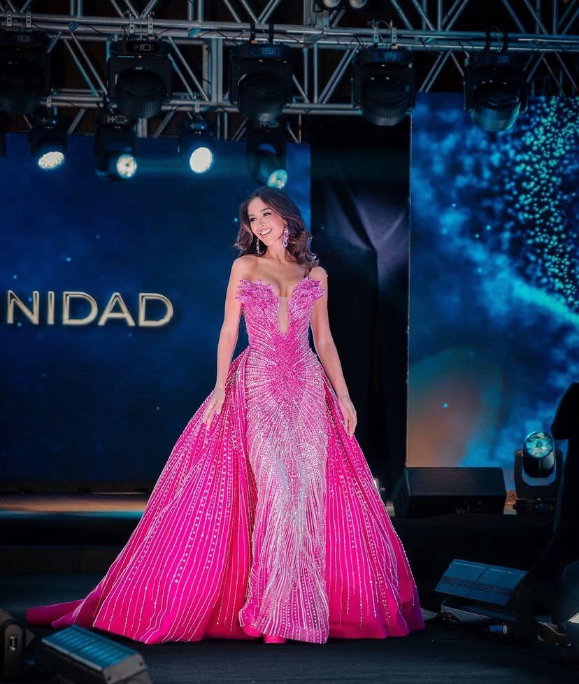 Antes de ser Miss Universo Ecuador, Nadia fue Miss California.  (RRSS)