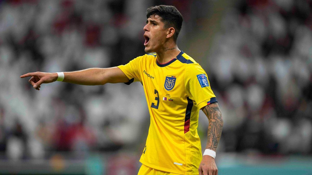 Piero Hincapié en un partido con la seelcción de Ecuador (Foto: Internet)