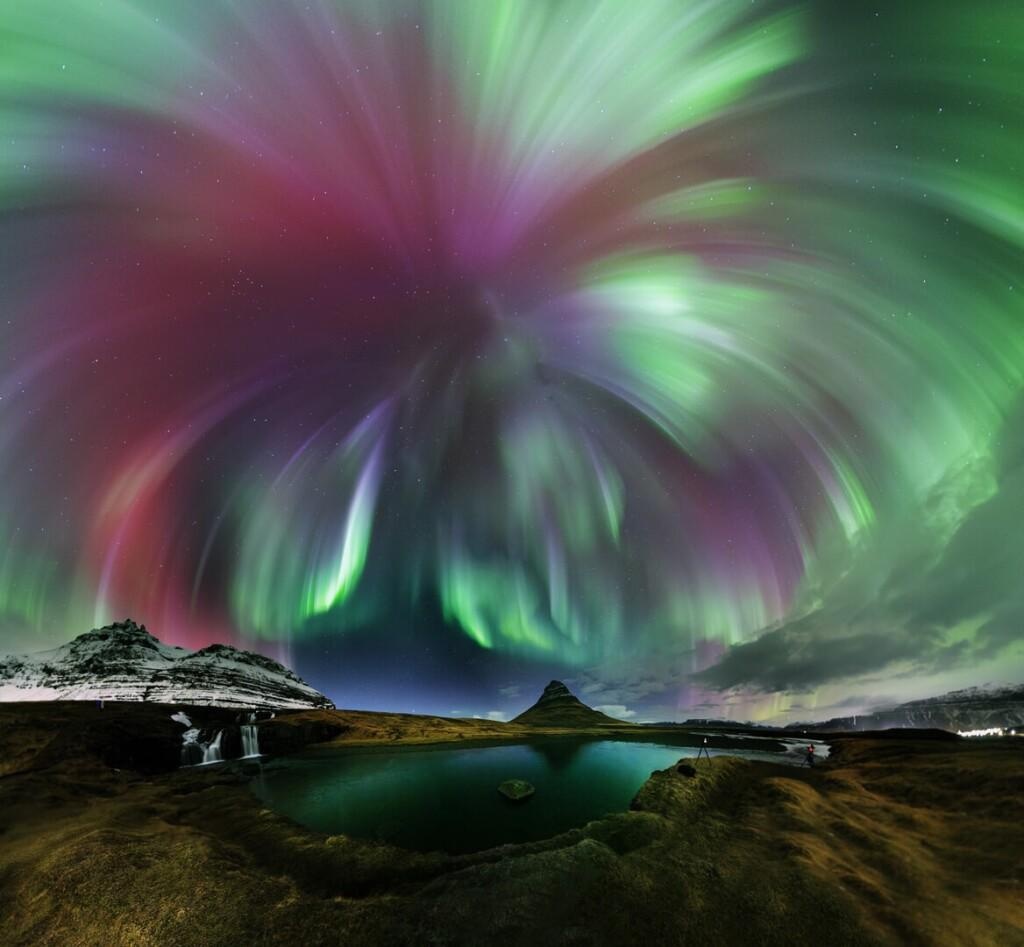 Corona Blast Aurora Geomagnetic Storm, fotografía de Roi Levi (Foto: Capture The Atlas. )
