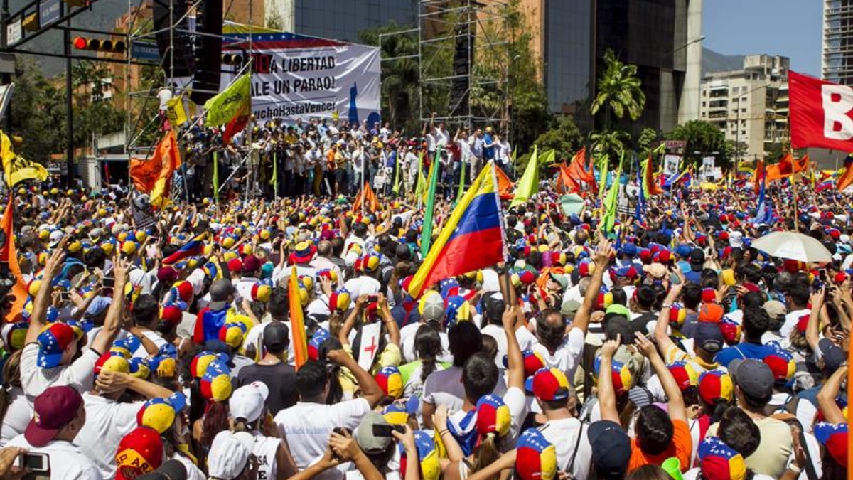 López llama a Maduro "dictador de Venezuela" y le pide que renuncie