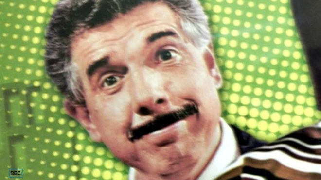 El Profesor Jirafales necesita atención médica