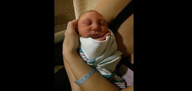 Los padres del pequeño Jaxon Emmett comparten esta historia de lucha en sus redes. Foto: Facebook / Jax Strong