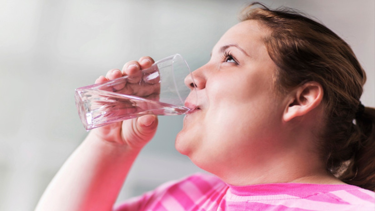 . Mucha sed y necesidad de orinar frecuentemente, es uno de los síntomas más comunes.
