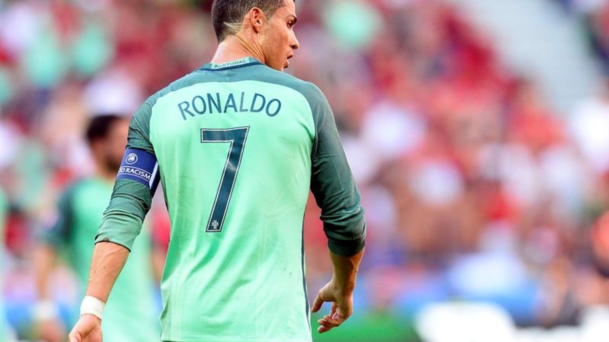 LYON, Francia.- Cristiano Ronaldo sufrió para llevar a Portugal a octavos de final. Foto: EFE.