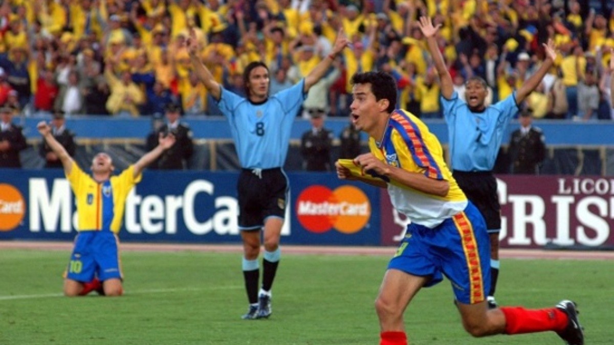El 7 de noviembre de 2001, Iván Kaviedes anotó el gol de la clasificación de Ecuador a su primer mundial.
