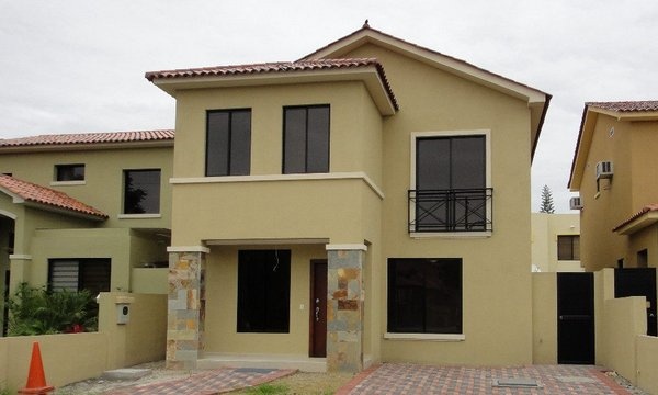 Si la construcción cuesta entre 130.000 y 200.000 dólares, se financiará el 90% del costo de la obra.