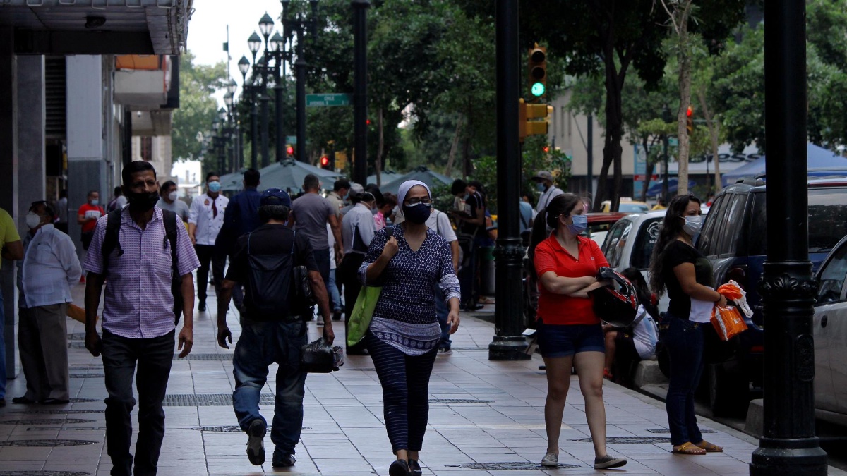 Al momento hay 333.638 ecuatorianos vacunados con las dos dosis. (Foto: API)