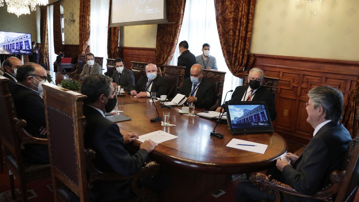El encuentro tuvo el objetico de fortalecer los lazos entre el Gobierno y estas organizaciones para establecer acciones conjuntas. (Foto: EFE.)