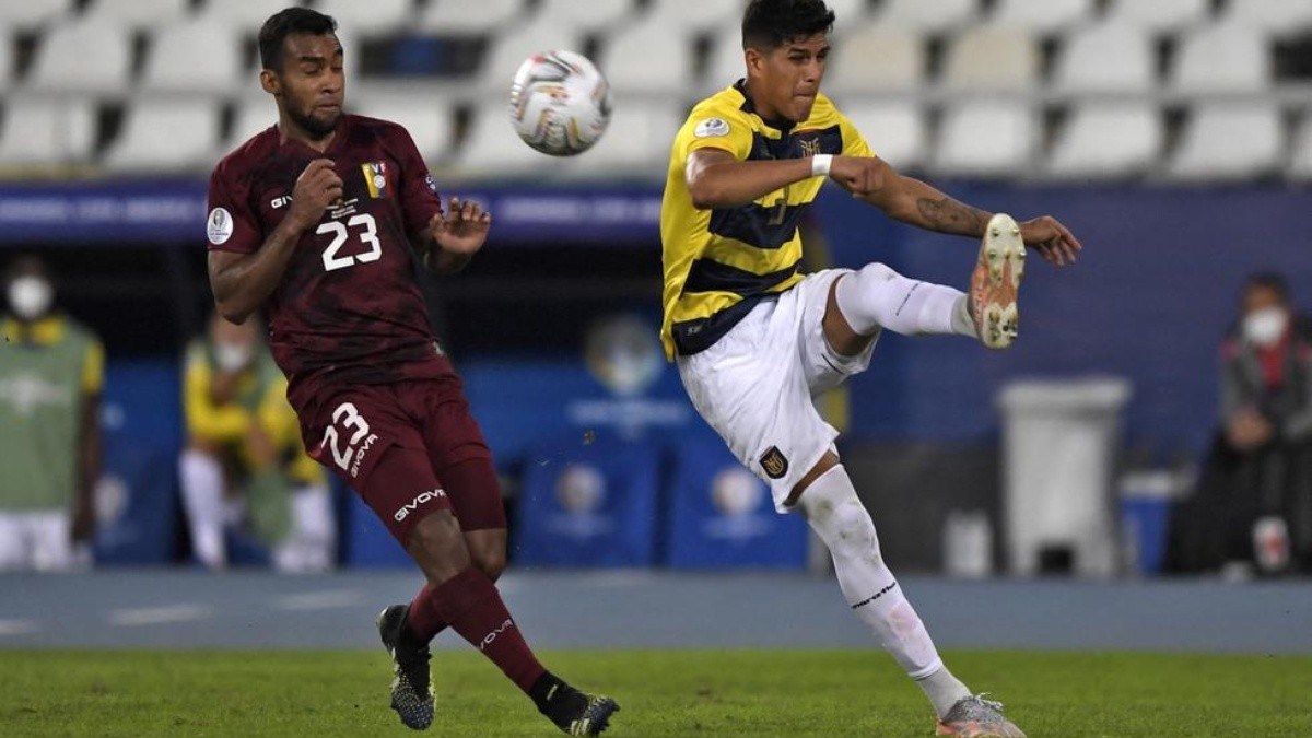 La 'Tri' tiene como novedad la baja de Byron Castillo, mientras que la 'Vinotinto' no tendrá a su máxima figura: Yeferson Soteldo quien sufrió molestias físicas previo al duelo. (REDACCIÓN)