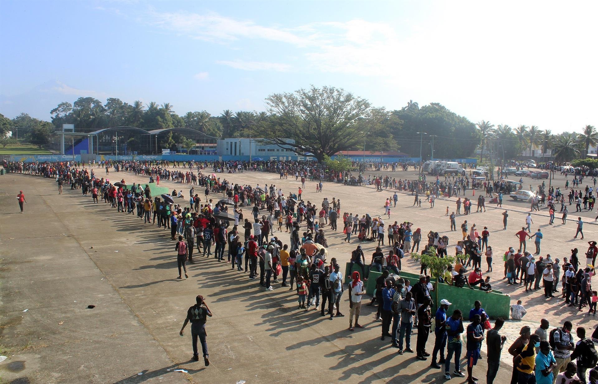 Miles de migrantes de distintos países en México. (Foto: EFE/ Juan Manuel Blanco)