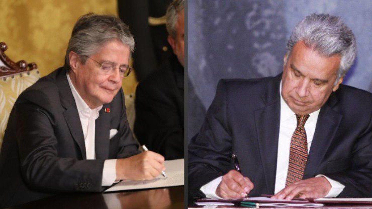 A la izquierda, Guillermo Lasso suscribiendo el decreto de la creación de la Secretaría Anticorrupción; a la derecha, Lenín Moreno firmando la creación de una comisión de expertos internacionales contra la corrupción. (Presidencia)
