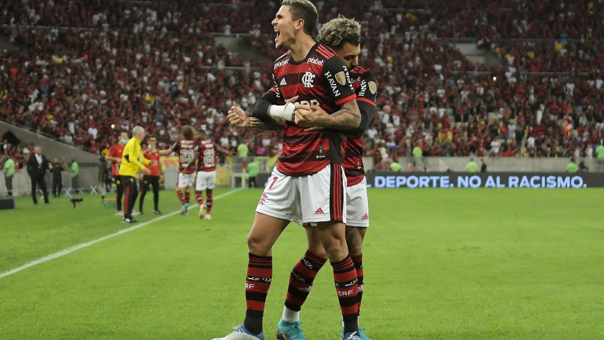 Flamengo goleó 7-1 l al colombiano Deportes Tolima (EFE)