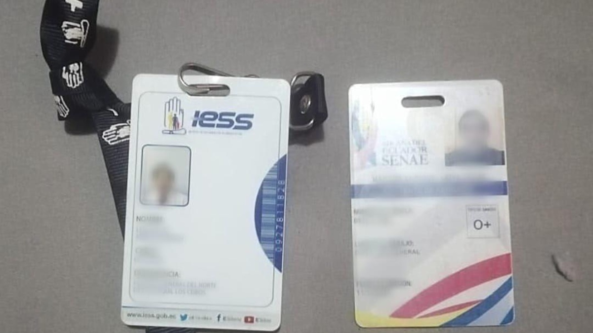 Entre los indicios levantados durante la madrugada, junto a la Policía figuran teléfonos celulares, dinero en efectivo, computadores, pendrives y documentación relacionada al presunto delito. (Fiscalía)