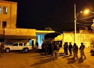 Imagen del SNAI cuando ingresan grupos tácticos de la Policía a la Penitenciaría.