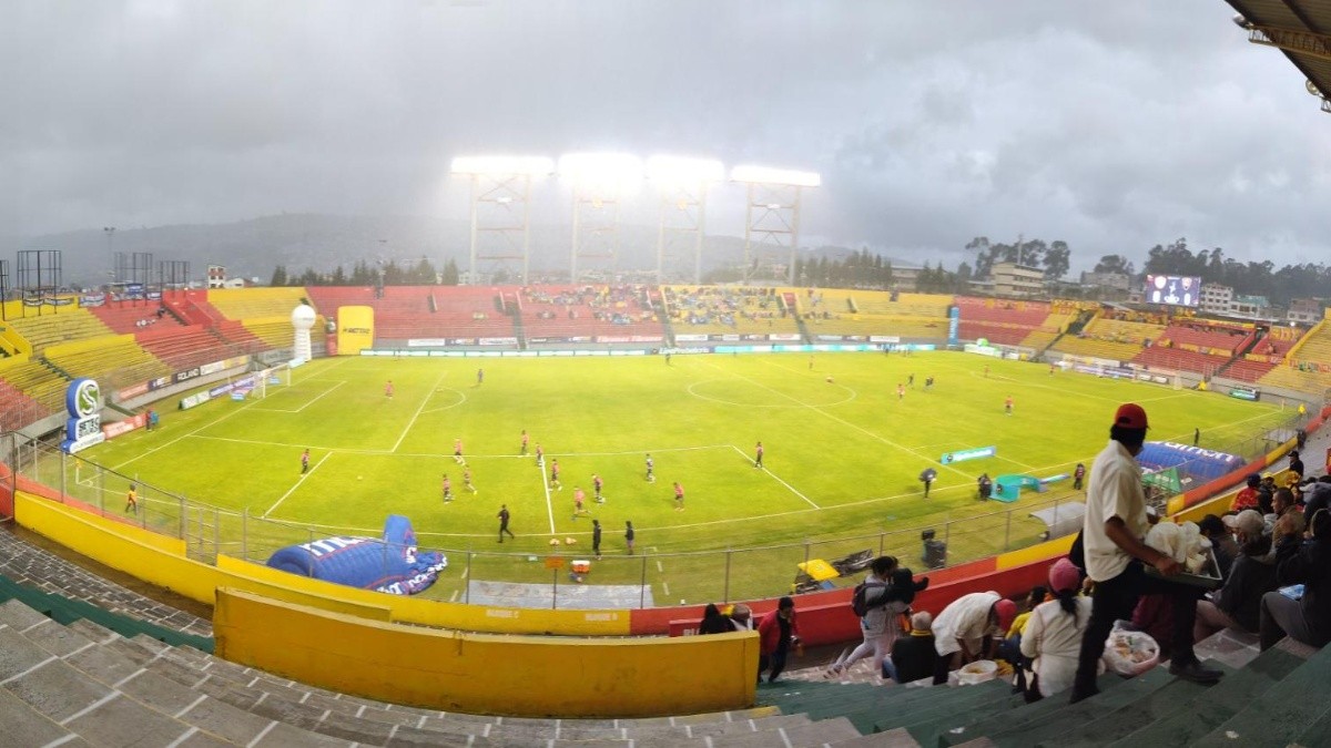 Aucas ganó en su visita por 0-1 con gol de Edison Vega y buscará repetir en casa. (REDACCIÓN)