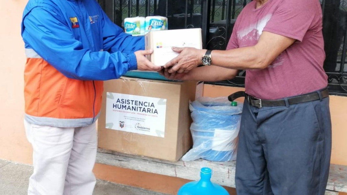 La cartera de Riesgos está a cargo de la entrega de ayuda humanitaria (Twitter Riesgos_Ec)