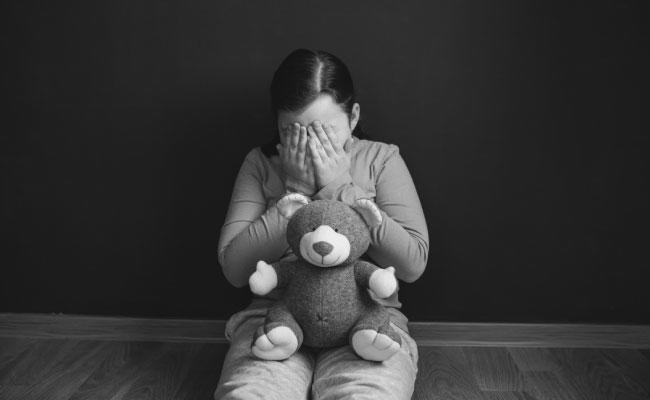 Imagen referencial sobre el abuso de menores.