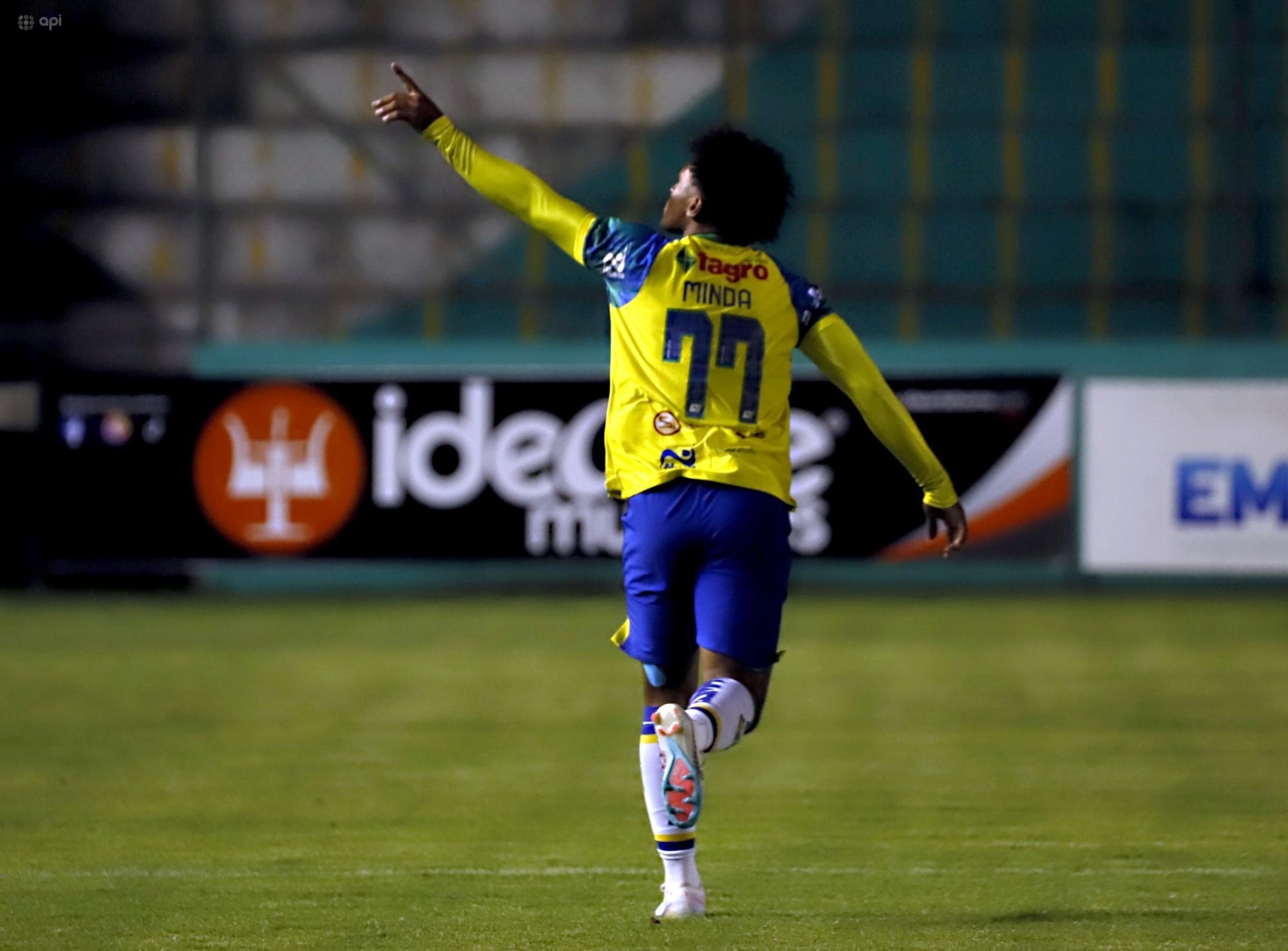 Azogues,Ecuador 17 de marzo del 2023 En la noche de hoy en el estadio Jorge Andrade Cantos de la ciudad de Azogues,el Gualaceo S.C recibe alOrense S.C por la 3ra fecha del campeonato nacional de futbol de la LigaPro Bet593 2023. foto api/Boris Romoleroux (BORIS ROMOLEROUX)