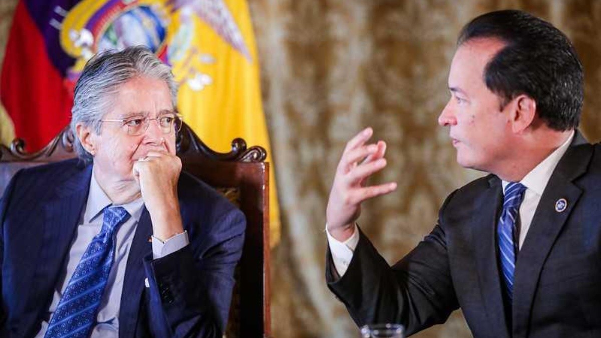 El presidente de la República, Guillermo Lasso, y el ministro de Gobierno, Henry Cucalón. (Flickr Presidencia)