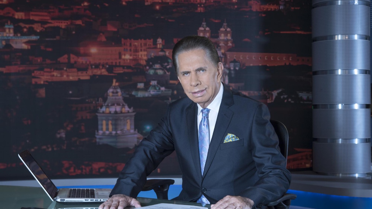 Pablo Alfonso Espinosa de los Monteros Rueda, de 81 años, en el set del noticiero Televistazo. (Ecuavisa)