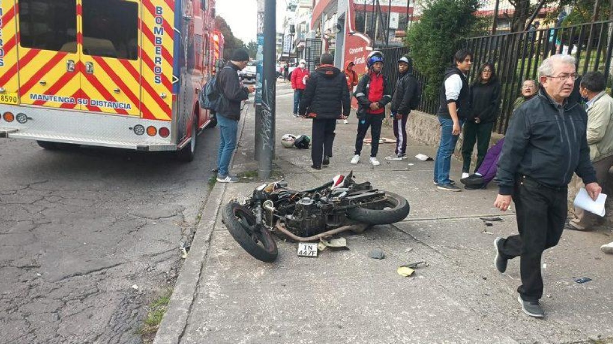 Los siniestros de motocicletas son frecuentes en la capital. (Cortesía de Quito Informa)