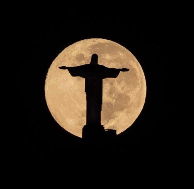 La estatua del Cristo Redentor se apaga en apoyo a Vinícius Junior