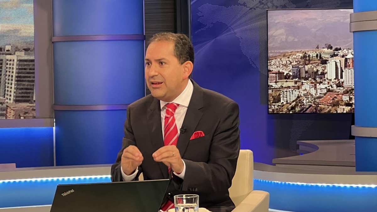 Hugo Villacrés asumió oficialmente la gerencia de la Empresa del Metro. (Liz Rivera)