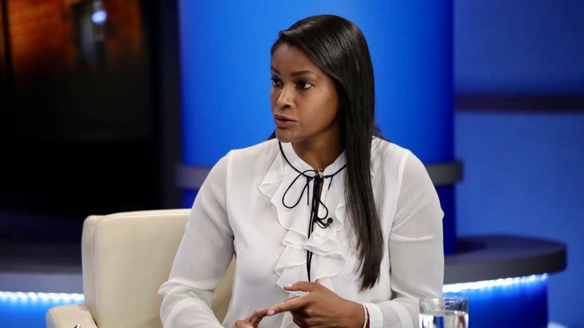 Diana Salazar en el estudio de Contacto Directo. (Twitter)