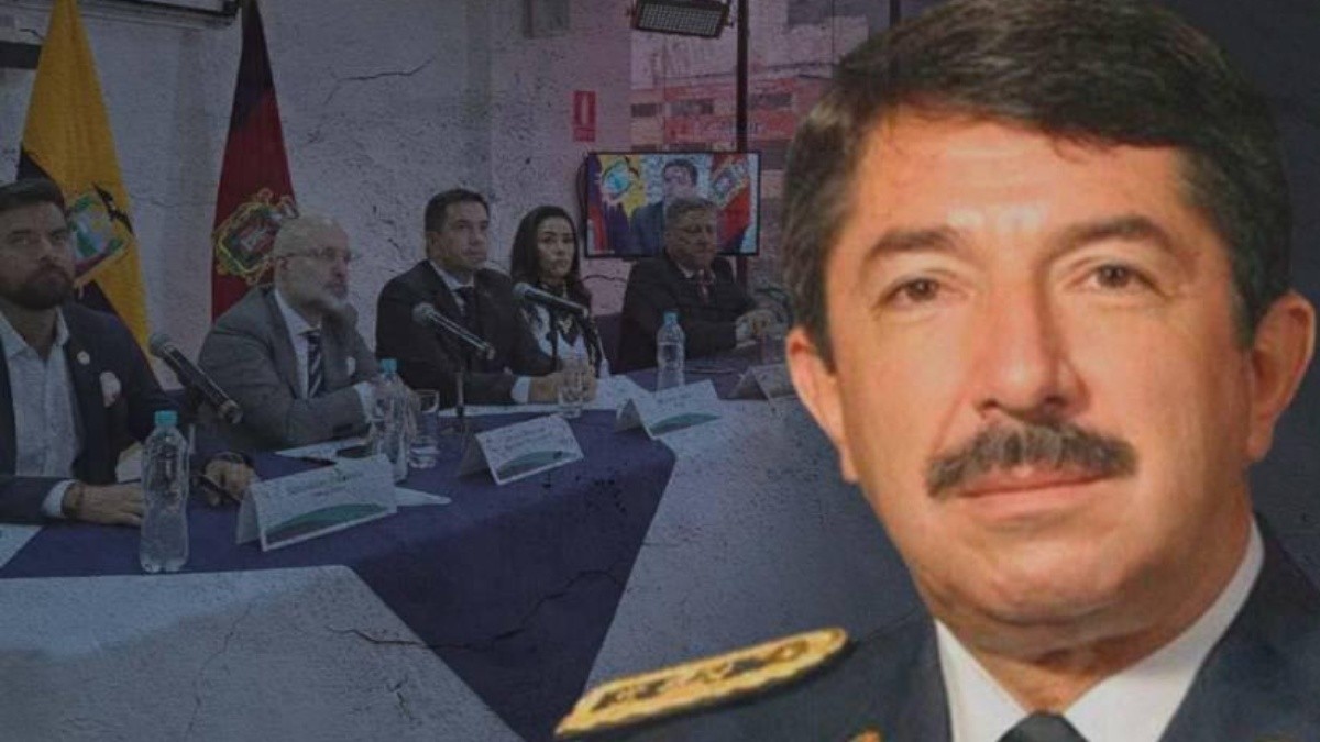 El quiteño Jorge Gabela perteneció a la Fuerza Aérea Ecuatoriana desde 1972 hasta 2008. (Ecusvisa)