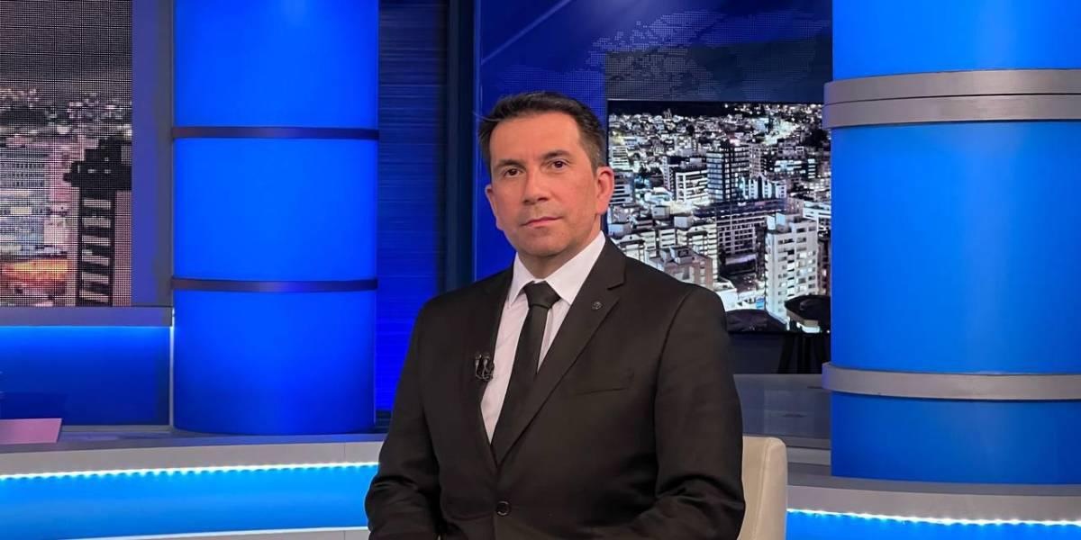 El perito argentino Roberto Meza Niella en el set de Televistazo de Ecuavisa.  (Liz Rivera / Ecuavisa)