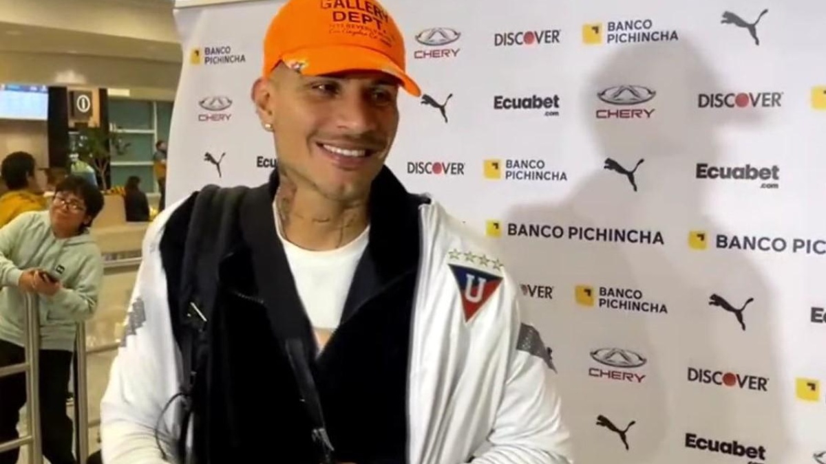 Paolo Guerrero, nuevo refuerzo de Liga de Quito, arribó a la capital ecuatoriana. (LigaTV)