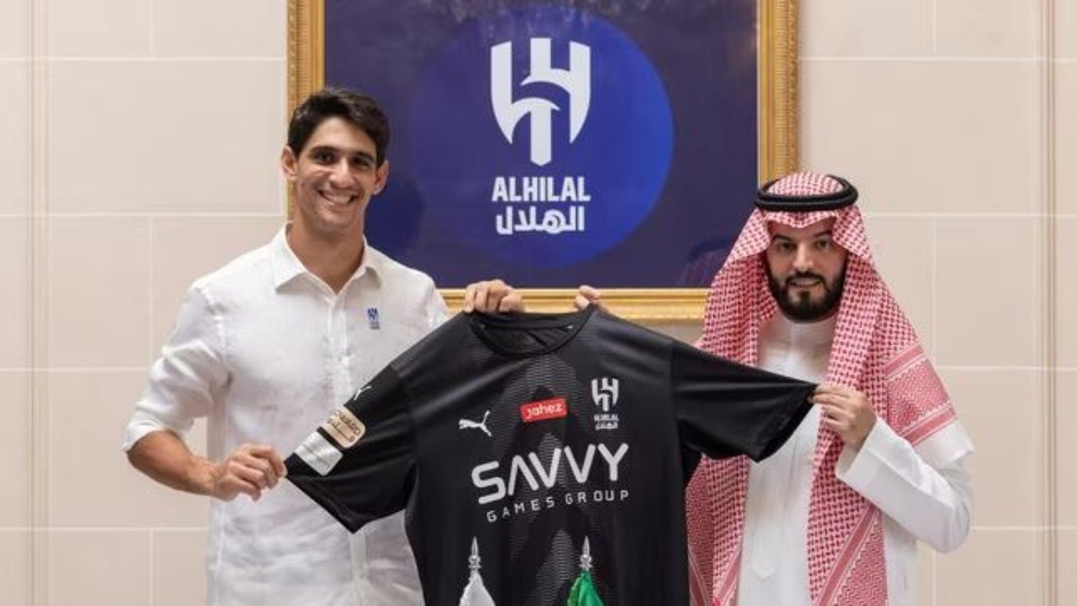 El portero marroquí Bono fue presentado en su nuevo equipo el Al-Hilal (Foto: Internet)