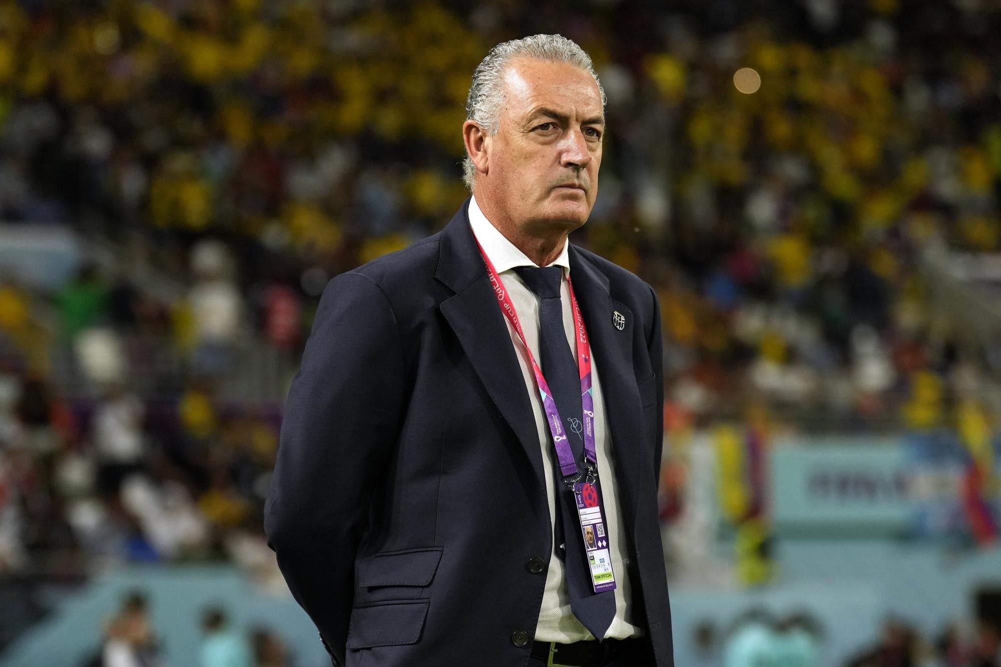 Gustavo Alfaro dirigiendo a Ecuador en el Mundial de Qatar 2022 (Foto: Internet)