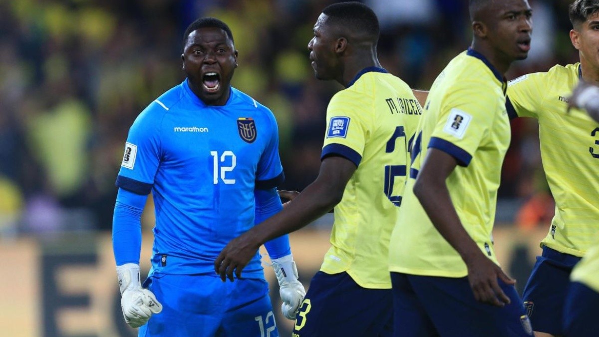 Moisés Ramírez fue la figura de Ecuador ante Colombia. (API)