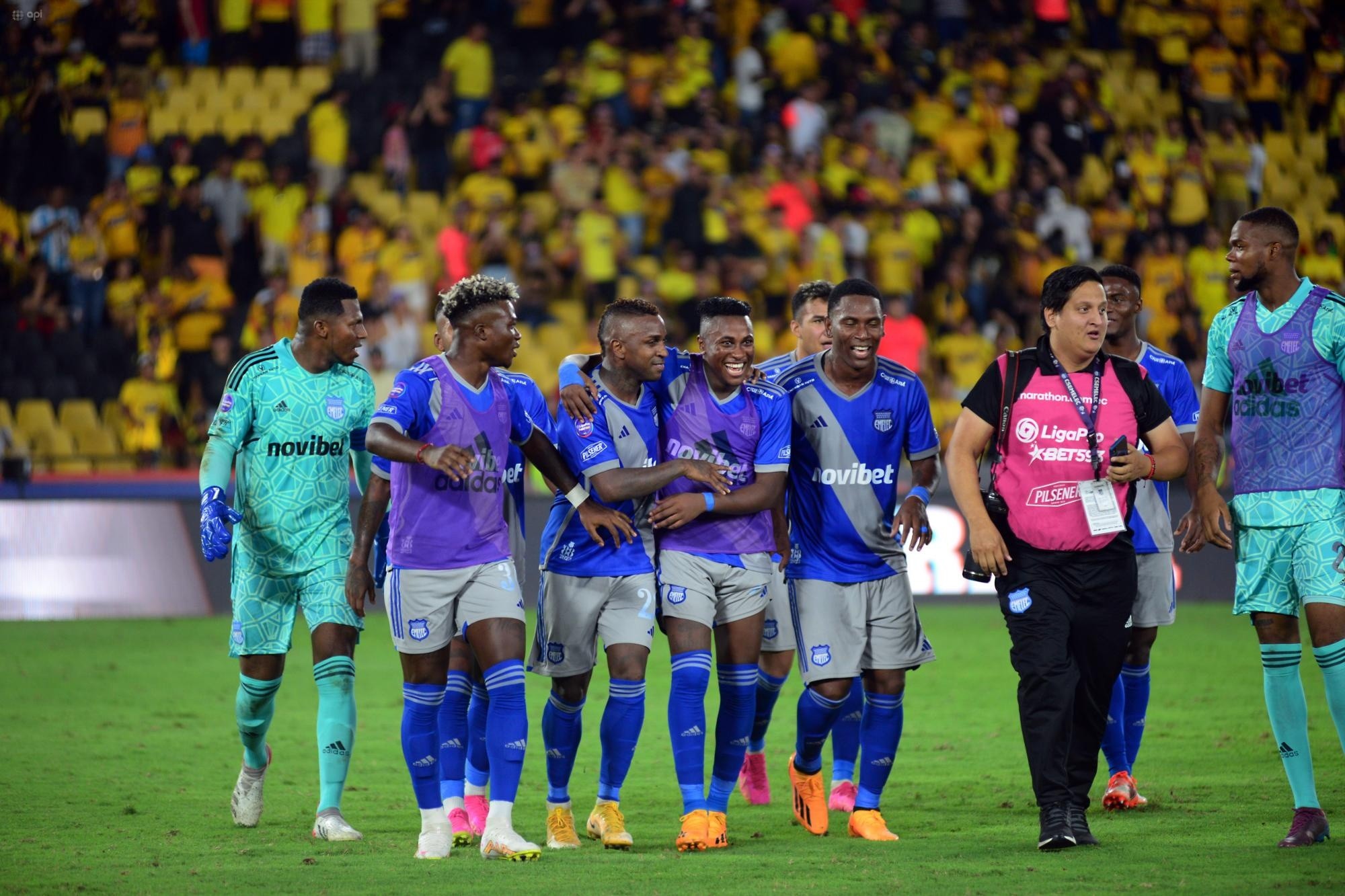 Emelec venció por 3-1 a Barcelona SC en el Clásico del Astillero disputado en la primera etapa de Liga Pro. (API)