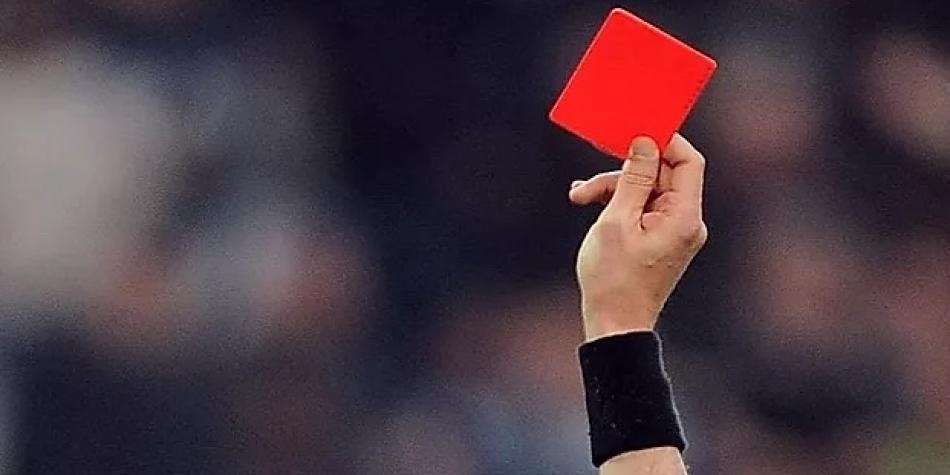 El fútbol brasileño sigue envuelto en investigaciones por amaño de duelos. (ARCHIVO)