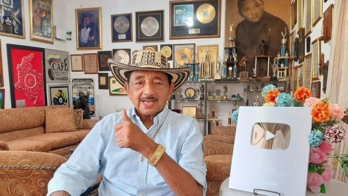 Lisandro Meza posa para una fotografía (Carlos Arrieta)