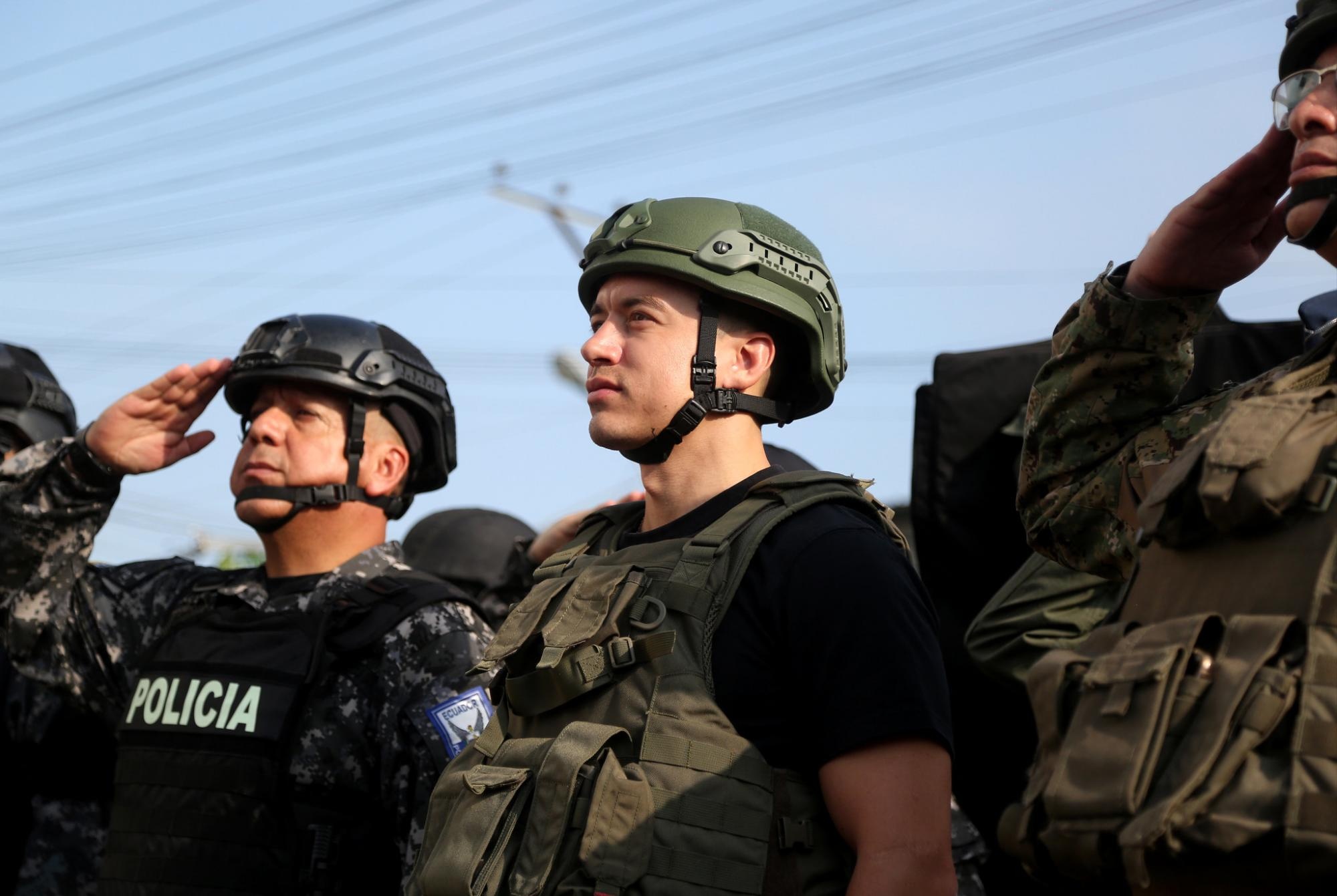 Daniel Noboa en operativos de Fuerzas Armadas y Policía Nacional. (Flickr Presidencia)