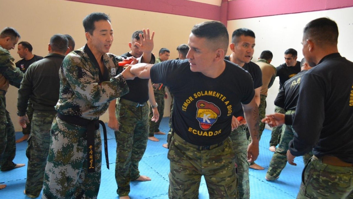 Soldados de las Fuerzas Armadas se entrenan en Hapkido. (Ejército Ecuatoriano)