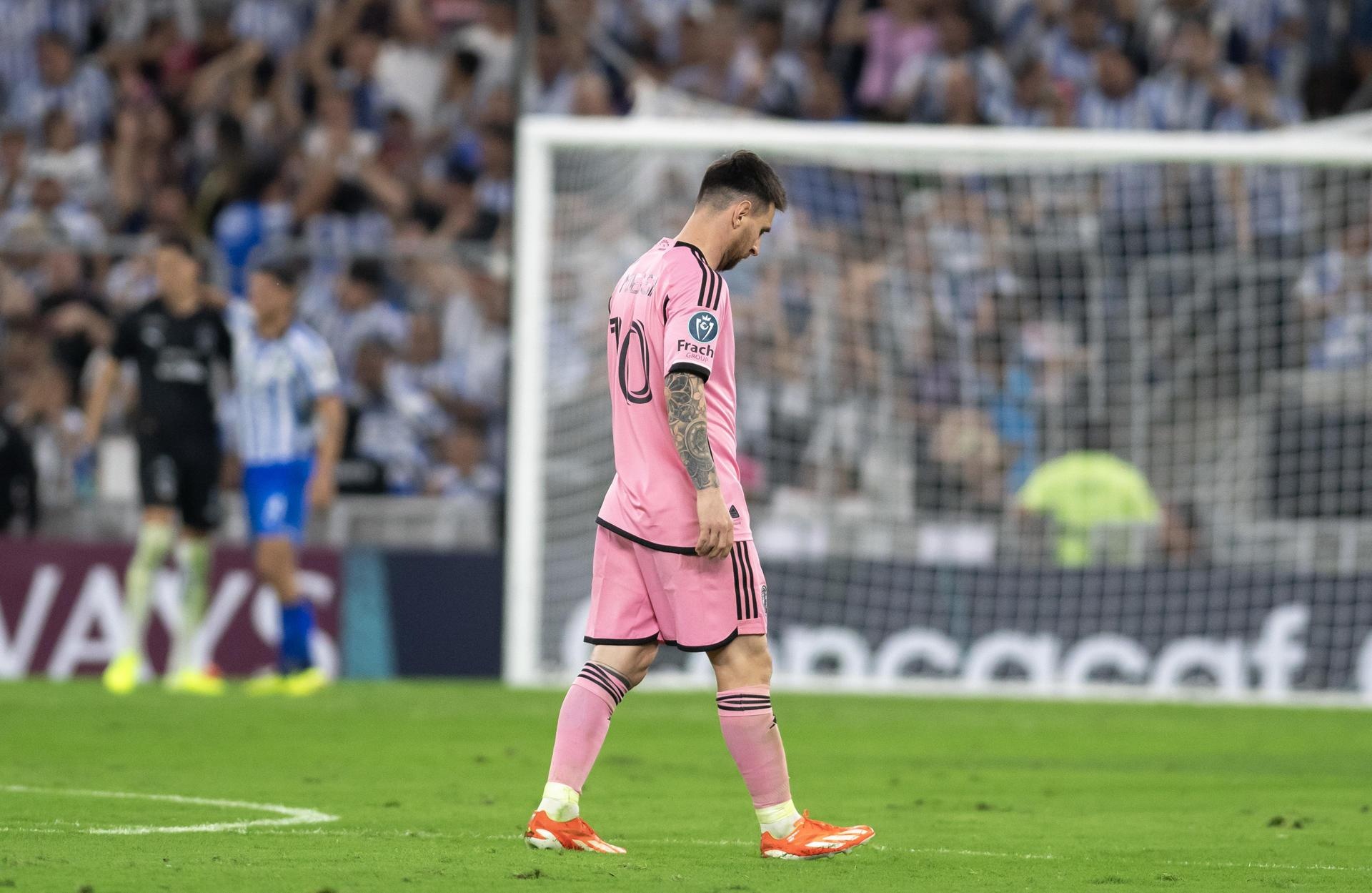 Lionel Messi, del Inter Miami, no pudo evitar la derrota de los Rayados de Monterrey en los cuartos de final de la Concachampions. (EFE)