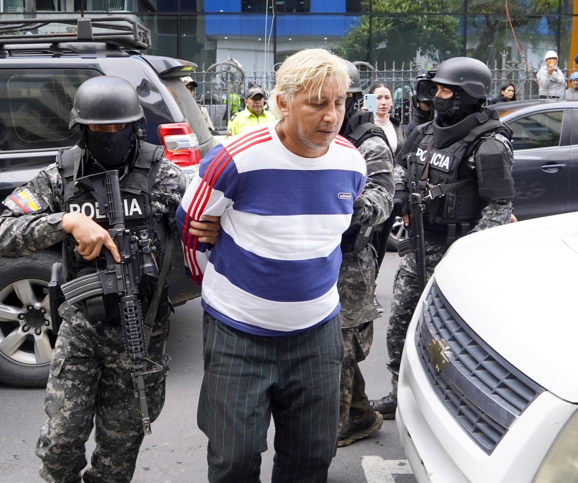 ColónPico llega a la Unidad de Flagrancia de Quito, tras ser recapturado en Puerto Quito, Pichincha. (Daniel Molineros/API)