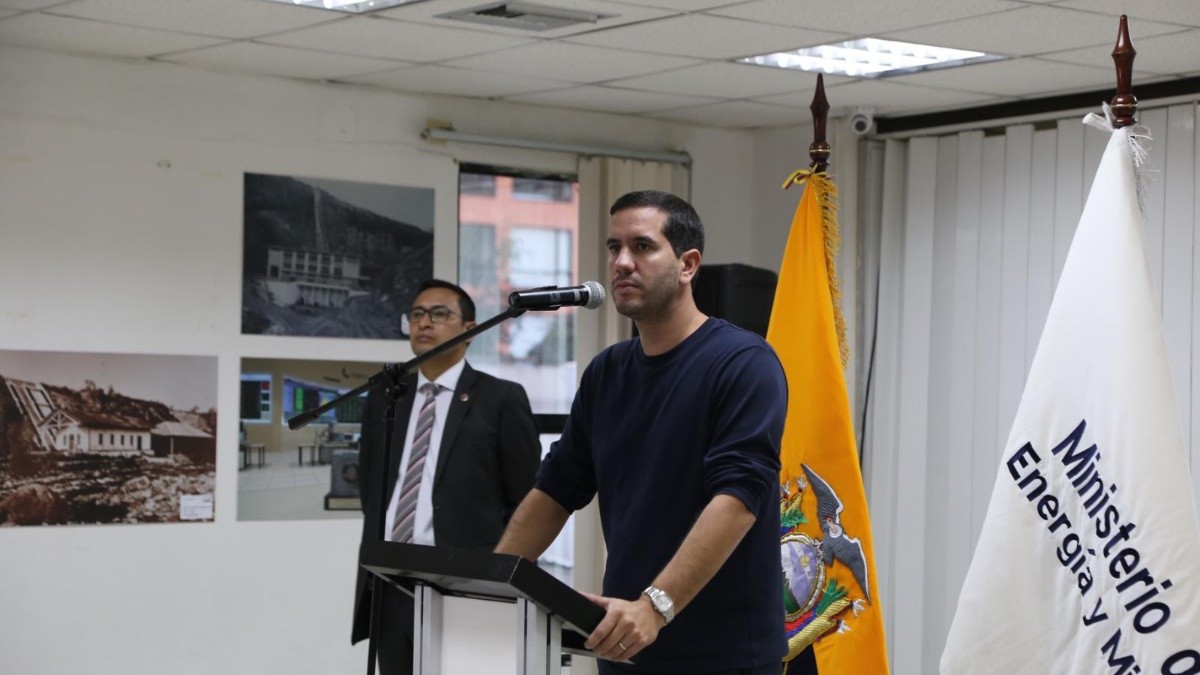 Rueda de prensa de Roberto Luque, ministro (e) de Energía. (Ministerio de Energía)