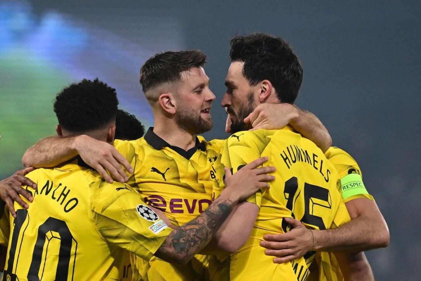 Jugadores del Borussia celebrando la clasificaicón. (Borussia)